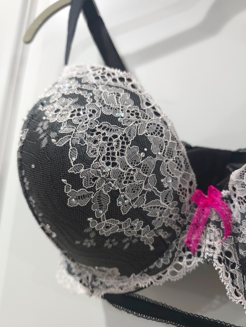 VS Lace Overlay Black Cream Dream Angel Push-Up Bra. Rhinestone Bling, 34DDD - Picture 3 of 11